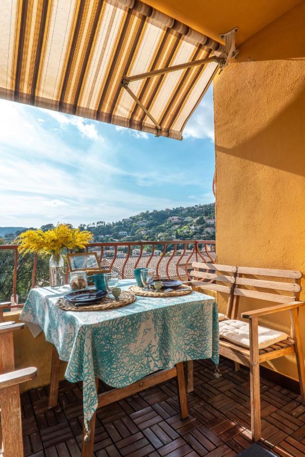 L'Odyssee Provencale, Un Duplex De Charme De 2 Chambres Au Pied Du Village Medieval De Bormes-Les-Mimosas, Offrant Des Prestations Haut De Gamme Et Une Superbe Vue Sur Le Massif Des Maures Екстериор снимка